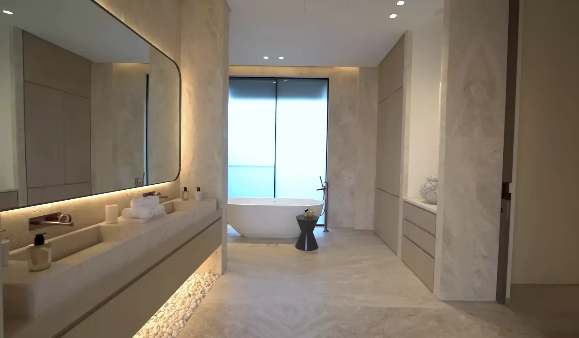 Modern Bathroom Interior Design