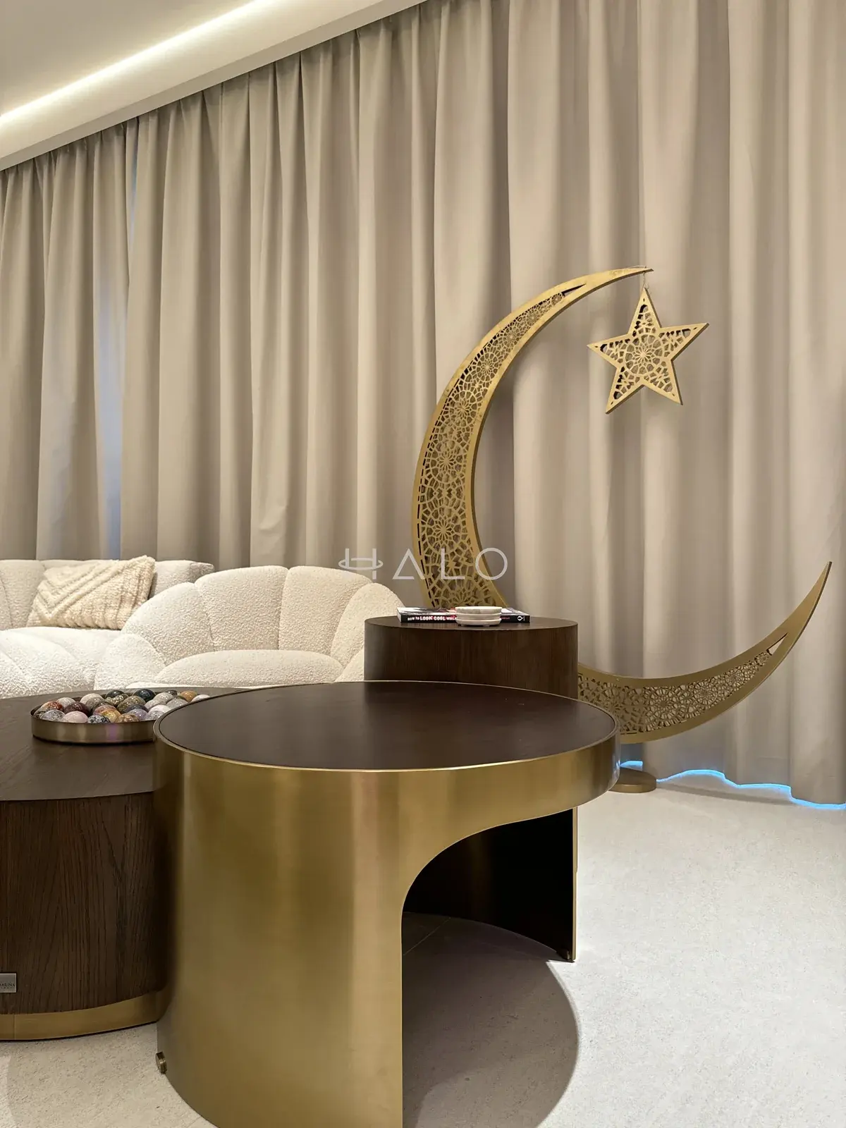 Curved coffee table and lounge furniture — City Walk, Halo Interiors