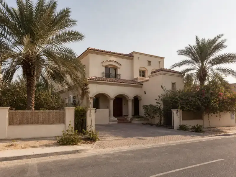 Mature Spanish-style villas in Arabian Ranches, Dubai